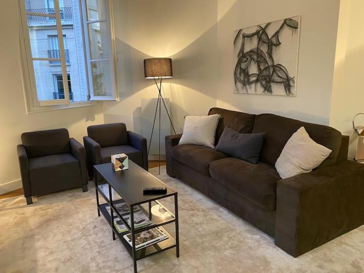 Appartement 3 Chambres Paris 7E Экстерьер фото